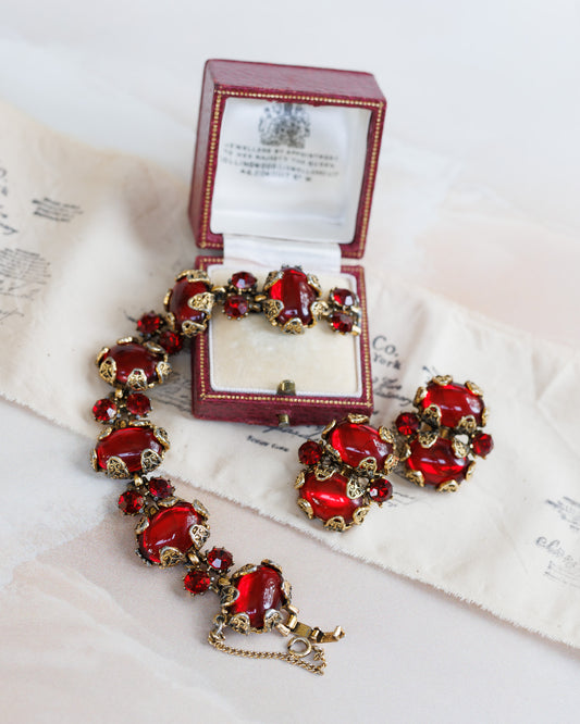 HOLLYCRAFT Ruby Red Poured Glass Cabochon Stones Vintage Bracelet Set
